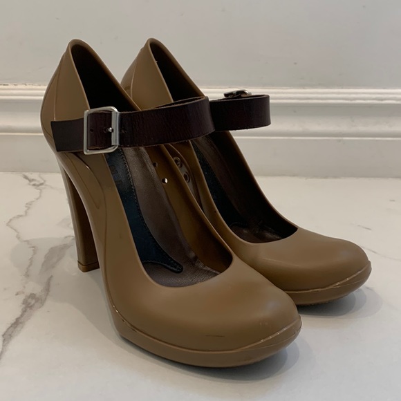 Marni Shoes - Marni Brown Leather & Rubber Mary Jane Heels Size 37